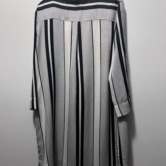 Bebe long sleeve shirts women’s size large - Picture 2 of 8